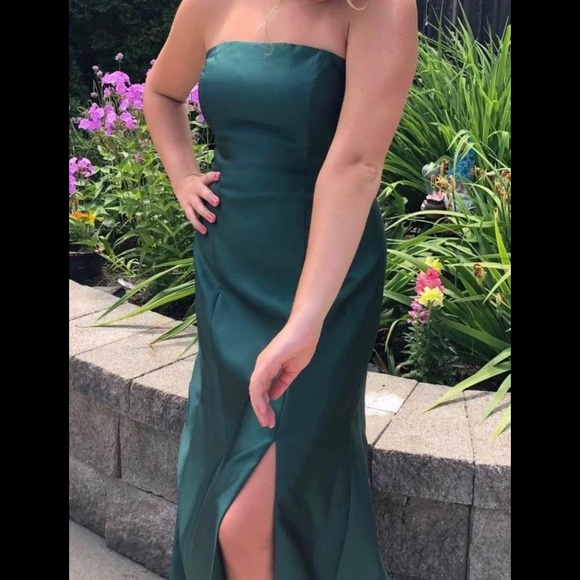 Alfred Sung Gown - Picture 1 of 5